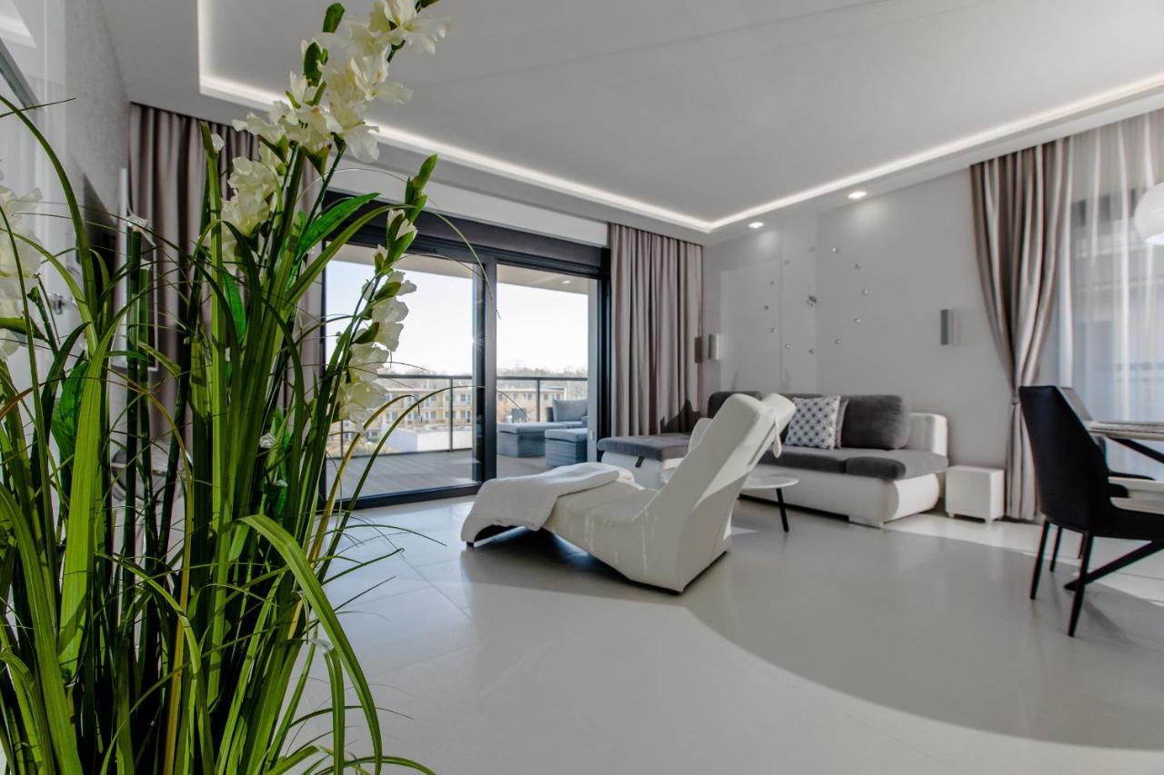 Apartament Luksusowy 23 Gardenia Dziwnow Z Widokiem Na Morze Epapartamenty Exteriör bild