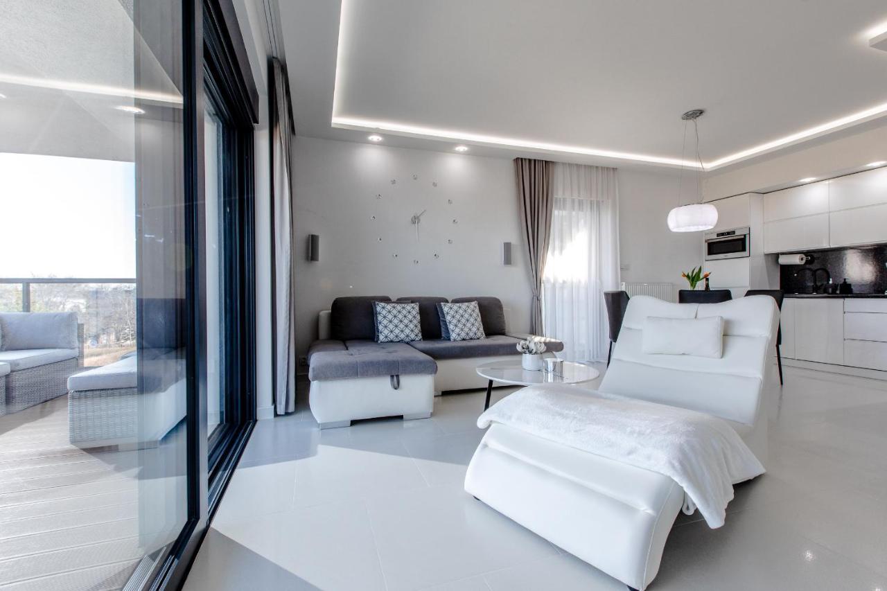 Apartament Luksusowy 23 Gardenia Dziwnow Z Widokiem Na Morze Epapartamenty Exteriör bild