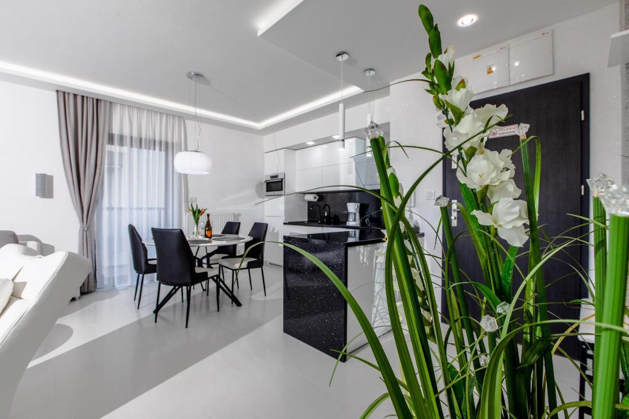 Apartament Luksusowy 23 Gardenia Dziwnow Z Widokiem Na Morze Epapartamenty Exteriör bild
